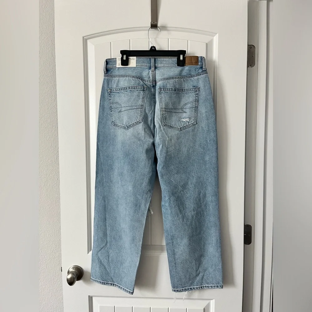 American Eagle High Rise Jean - Picture 3 of 9